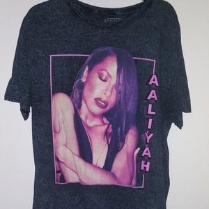 Aaliyah Vintage Graphic Tee